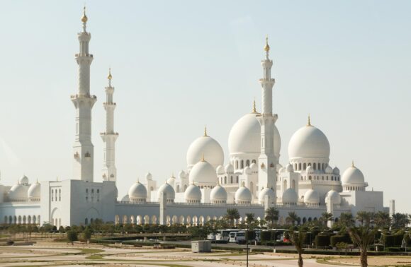 HISTORIA DE DOS EMIRATOS