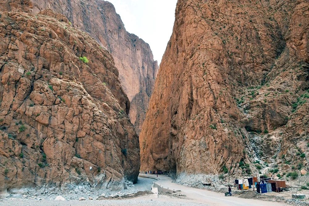 AVENTURA CULTURAL Y EXÓTICA DESDE FEZ AVENTURA CULTURAL Y EXÓTICA DESDE FEZ
