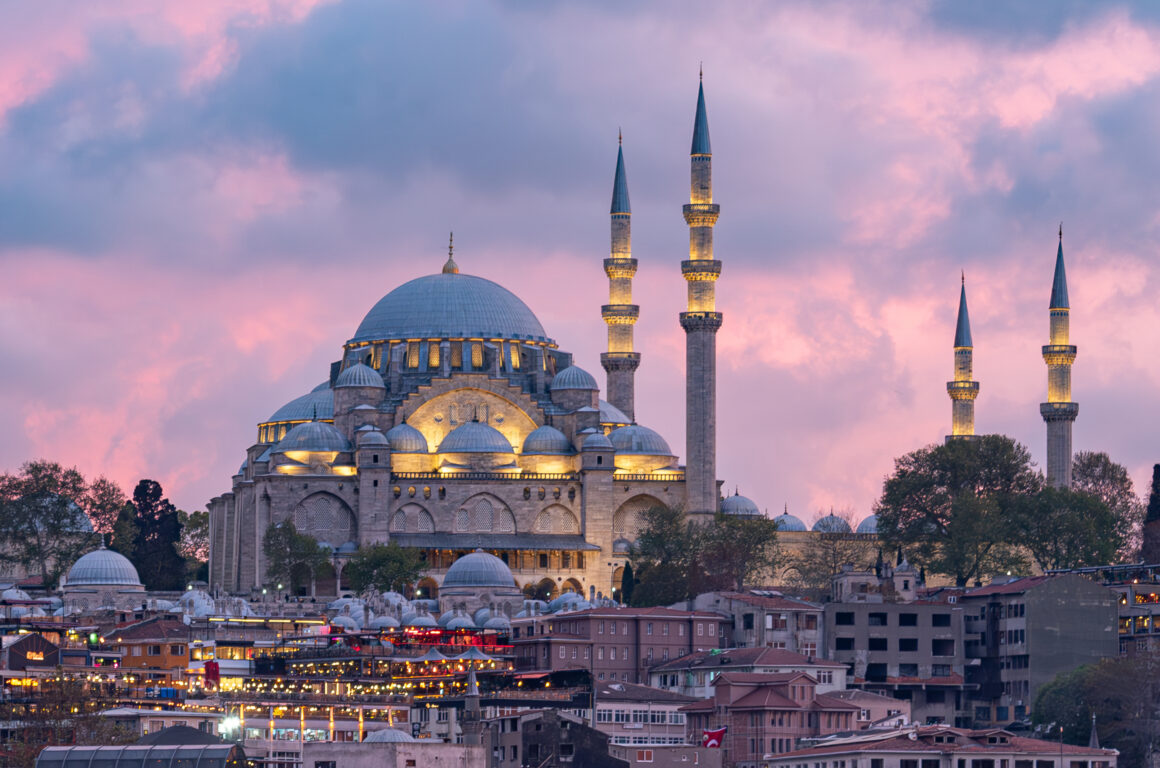 DE CAPADOCIA A LAS PIRÁMIDES